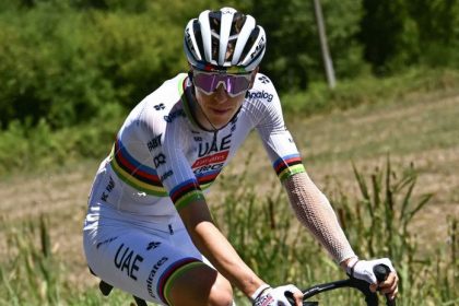 Famozny Tadej Slovinsky rychlik rozdrvil konkurenciu a je v zltom drese