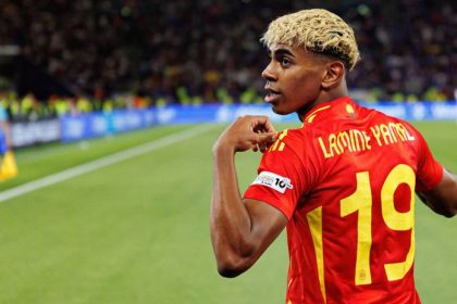 Lamine Yamal Sprava sa ako American nosi nohavice ako z vznice rypol do superhviezdy