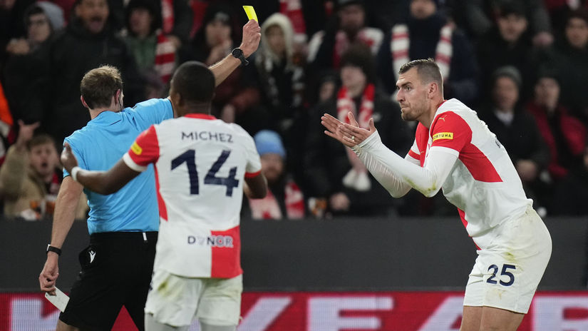 Po Sparte zakopla aj Slavia