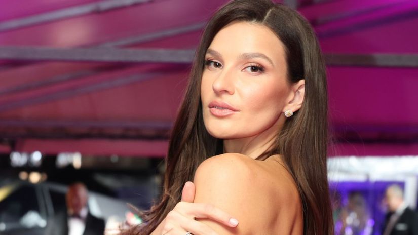 Slena Nikol Svantnerova ukazala brucho po porode