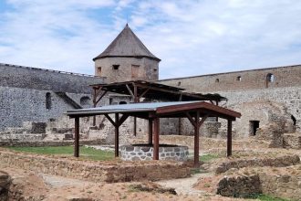 Starobyly klastor vstava z popola s novinkou