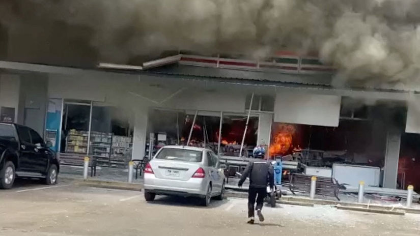 Thajske stihacky F 16 rozputali peklo v Kambodzi