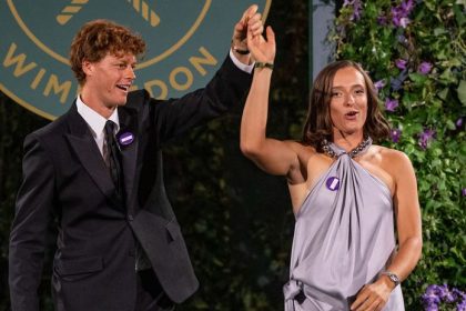 Wimbledonski sampioni pod dopingovym mrakom Co znamenaju vitazstva Sinnera a Swiatekovej