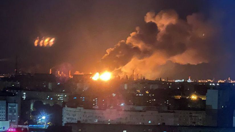 1 268 den Ukrajinci opat zasiahli rafineriu v Volgograde