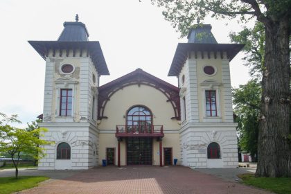 BSK hlada noveho sefa Divadla Arena do 7 oktobra