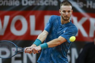 Bizarny dovod diskvalifikacie tenistu po vitaznom sete