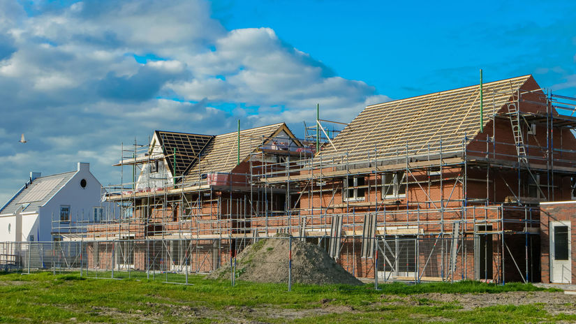 Ciernym stavbam odzvonilo Stavebny zakon prisnejsi pokuty a buranie realitou