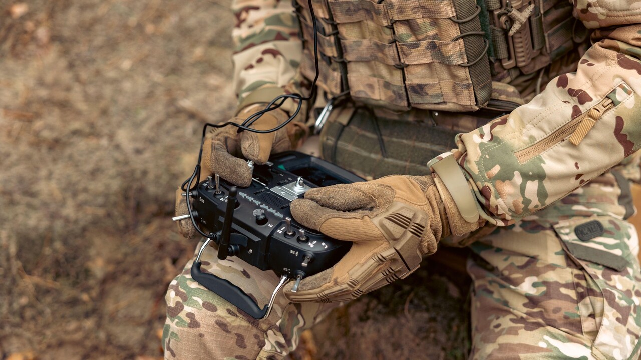 Hracky pojdu bokom Deti sa naucia ovladat stroje