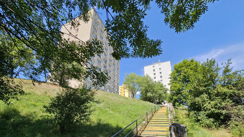 Panelaky na kostiach Kosicke sidlisko na popravisku