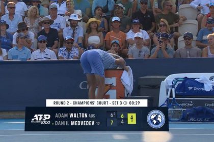 Rus Medvedev opat nevedel co so sebou