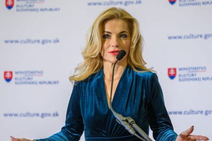 Simkovicova zmietla zo stola obvinenia o 200 zmiznutych ilustraciach