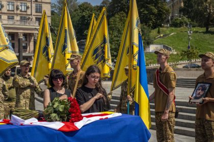 VELKE EUROPSKE STATY ODKAZALI TRUMPOVI A PUTINOVI CESTU K MIERU NEURCUJTE BEZ UKRAJINY