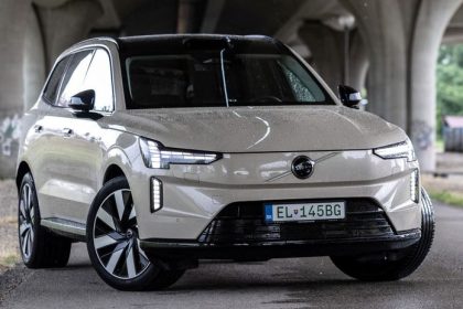 Volvo EX90 Performance Ultra Staci na XC90