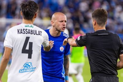 Weiss junior po dalsom skrate a cervenej karte Taky som nezmenim sa Otec povedal v kabine dolezitu vec