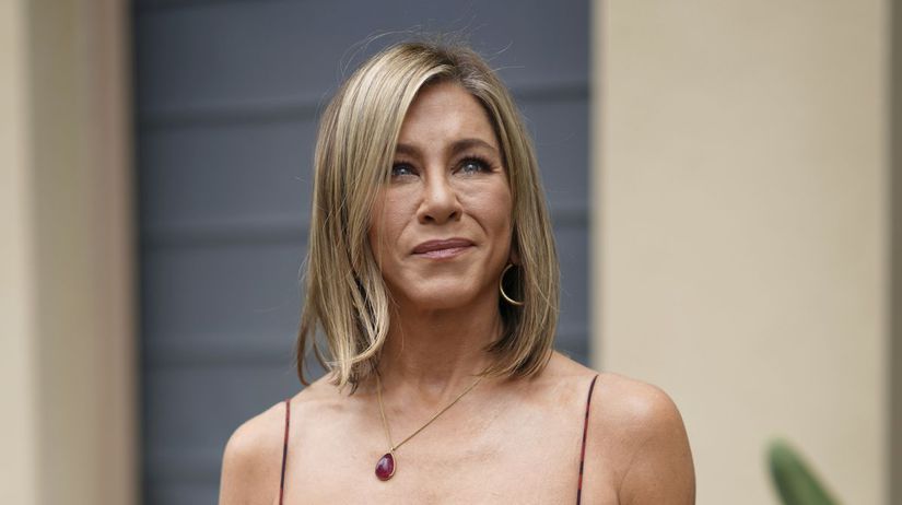 Aniston ignoruje cervene vlajky a komplikovanu minulost jej lasky