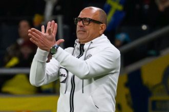 Calzonov tim svetovym skokanom mesiaca