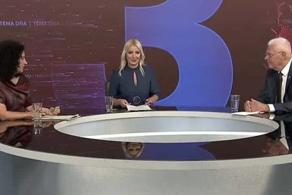 Den D pre novelu ustavy sa nekonal Jaurova varuje pred vagnymi pojmami Farkasovsky slubuje pevne hodnotove mantinely