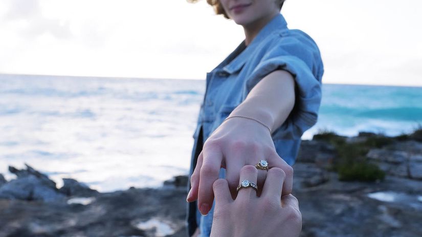 Detska hviezda sa vydala svadobne saty prekvapili