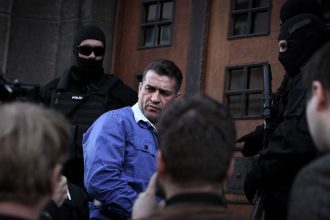 Divaci sa buria ze z mafiana urobili hrdinu Tvorcovia odmietaju kritiku Aka je pravda o najvacsom slovenskom hite