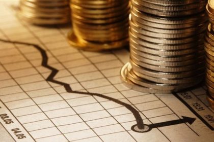 Francuzsku urobili dlhy a nestabilita problem