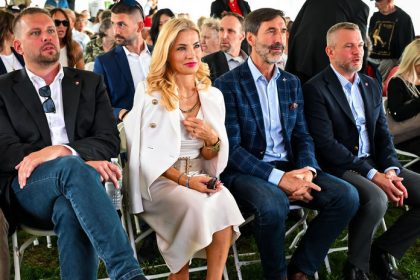 Letela Simkovicova za statne peniaze na Floridu