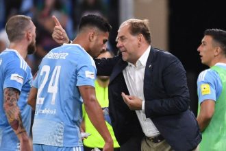 Nepricestoval z dovolenky v Slovane zostali dlhy Autor pamatnych nozniciek na Tehelnom poli prestupil do Ceska