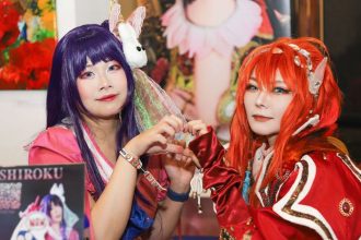 Pani na vysokych miestach sa preratali a predali prava na film ktory sa stal najstreamovanejsim v historii Netflixu Aj slovenski vydavatelia a distributori dodnes podcenuju anime