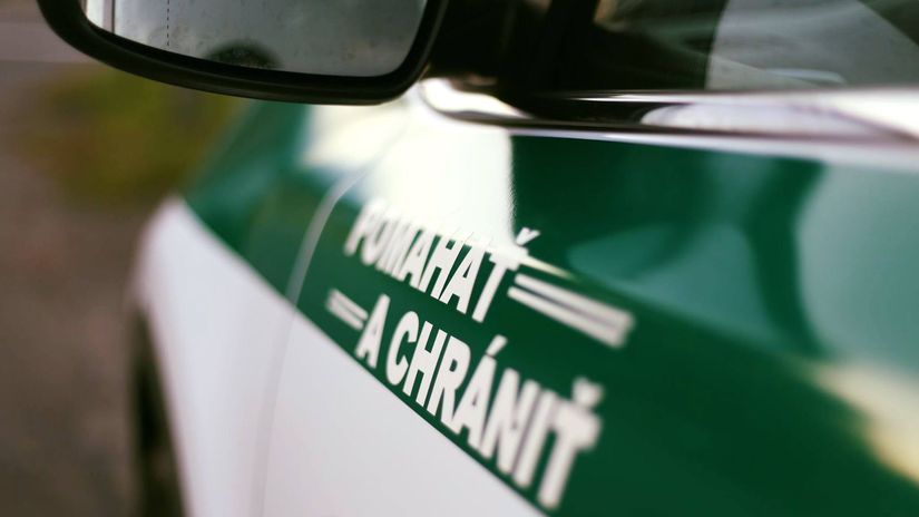 Policajti ovplyvnovali vysetrovanie obzalovali ich za zneuzitie pravomoci a podplacanie