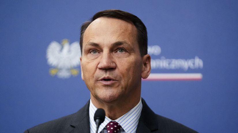Polsko hrozi zostrelenim ruskych lietadiel Minister Sikorski Moskve Nechodte fnukat do OSN boli ste varovani