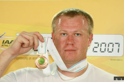 Potesi ked si v Tokiu po 18 rokoch spomenu na uspech nejakeho Slovaka Sefovia a televizie chcu spravit z kralovnej sportov reality sou