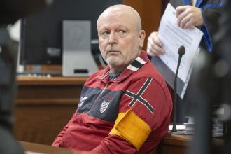 Proces s Robertom Lalisom sa zopakuje od zaciatku