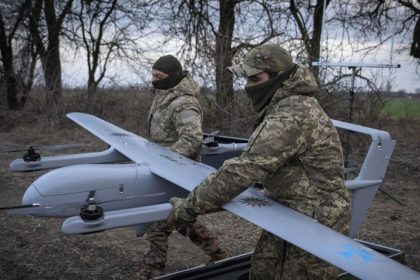 Rakety su drahy luxus nebo patri dronom