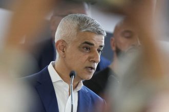 Rasista sexista mizogyn Starosta Londyna vratil Trumpovi aj s urokmi