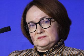 Ruska ekonomika sa rychlo ochladzuje a smeruje k recesii