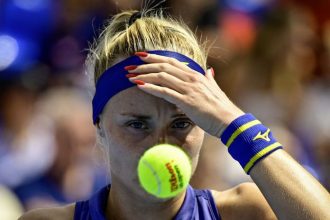 Sramkova otvorila 13 komnatu Otec da sestram vyzrat moje uspechy Ked ma vyhodil z domu tri mesiace som jedla iba ryzu