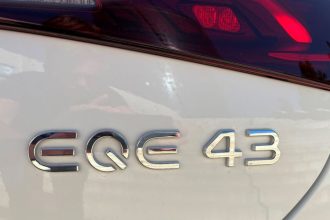 Trapenie konci Mercedesy EQE a EQE SUV skoncia bez nastupcov