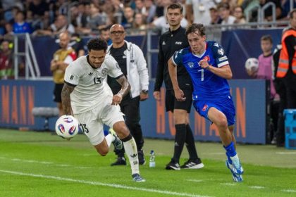 Videli ste 19 rocneho Lea Sauera Vyzeral inak