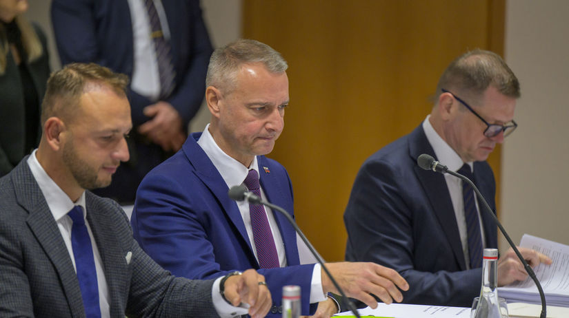 Vlada v Nitre schvalila milion eur na modernizaciu Agrokomplexu Riesila aj odpady a ochranu vtakov