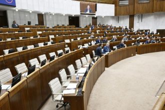 Danko Opozicni poslanci nechodia do prace a cakaju na doplnenie poctov