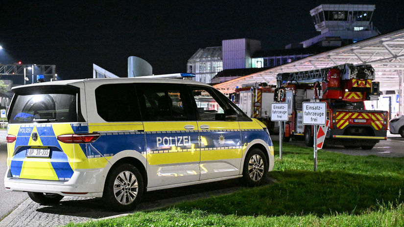 Drony paralyzovali letisko v Mnichove obmedzili tisice cestujucich