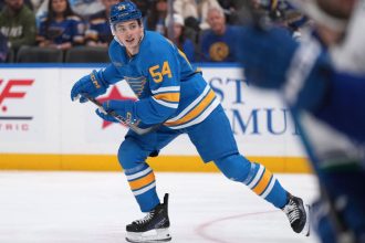 Dvorsky dostal pri debute za St Louis vela minut