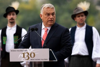 Europa smeruje k vojne vyhlasil Orban