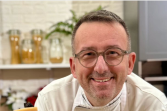 Hviezda Priatelov si u mna v kuchyni hladala lodicky smeje sa sefkuchar celebrit Varga Navrat na Slovensko nelutuje