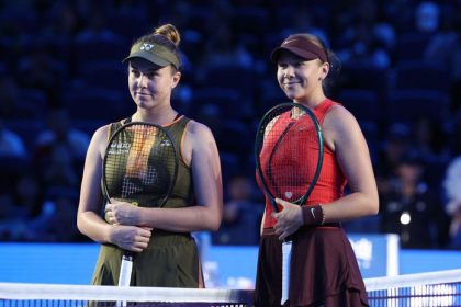 Kanar v najvacsom finale kariery Ceska s Americankou zviedli trojsetovu bitku v Pekingu