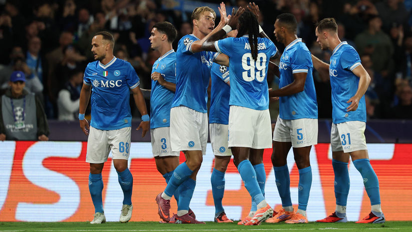 Lobotka prispel k vyhre Neapola PSG si odnasa tri body z Barcelony