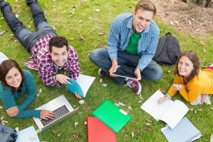 Ministerstvo skolstva pripravuje navrh na nove skolne