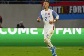 Najdite na nom gram tuku Pekarik ma postavu ako Ronaldo