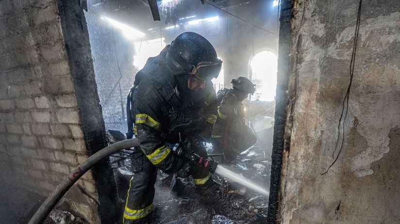 ONLINE Rusko opat poslalo drony na Kyjev odveta za Storm Shadow Trump odmietol ze povolil utoky hlboko v Rusku