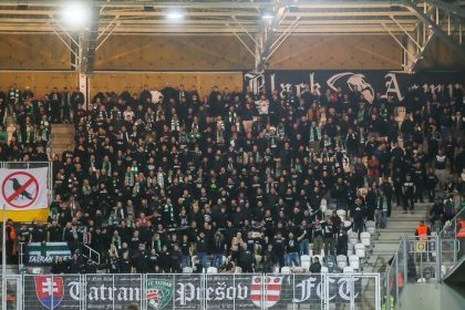 Ohavne spravanie a hanba Presova Sestaka hneva kritika