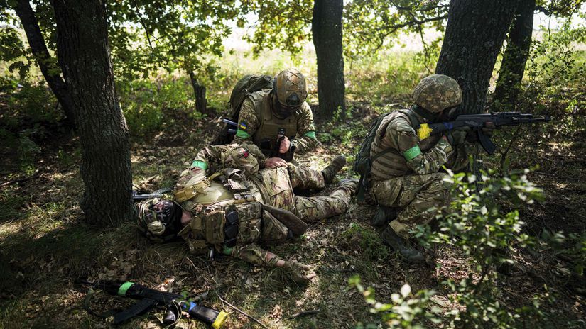 POKROVSK SA RUCA PRILIS RYCHLO HOVORI DOSTOJNIK